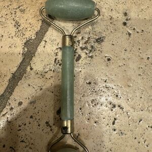Green Facial Roller